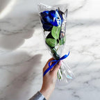 NARAMAKI Baci Perugina Regalo Festa della Mamma 2025 - Bouquet con Baci Perugina 37,5g + Rosa Eterna Blu Velluto a Gambo Lungo