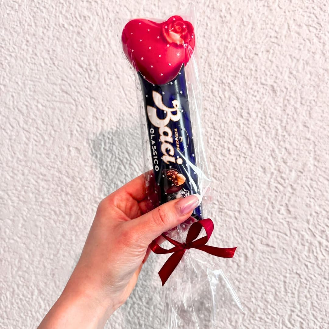 Baci Perugina Idee Regalo Fidanzata e Fidanzato - Baci Perugina 37,5gr + Cuore Luminoso 6cm - Regalo Uomo e Donna